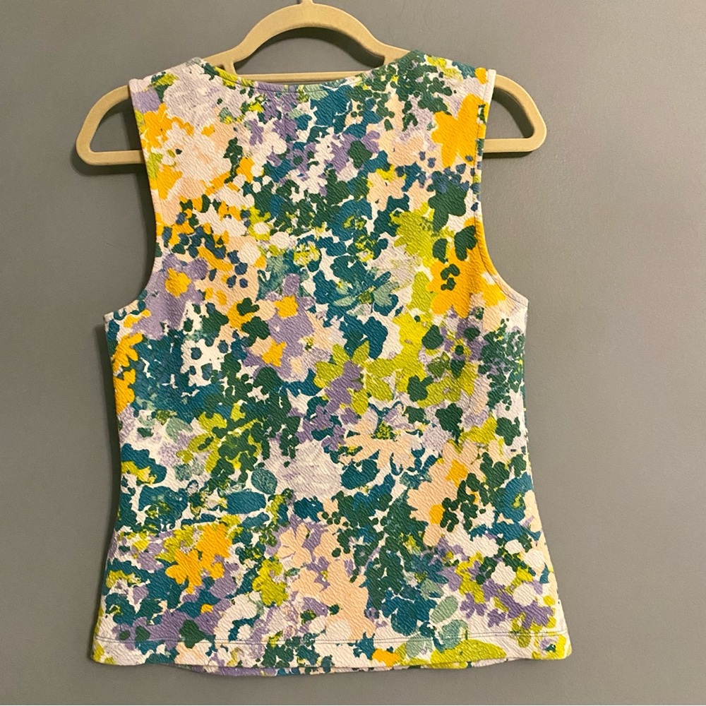Maeve Floral Textured Boat Neck Scoop Tank Top in Yellow, Green & Lavender Sz S - Picture 7 of 9